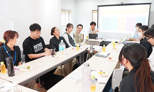 外国人スタッフ向け研修の様子