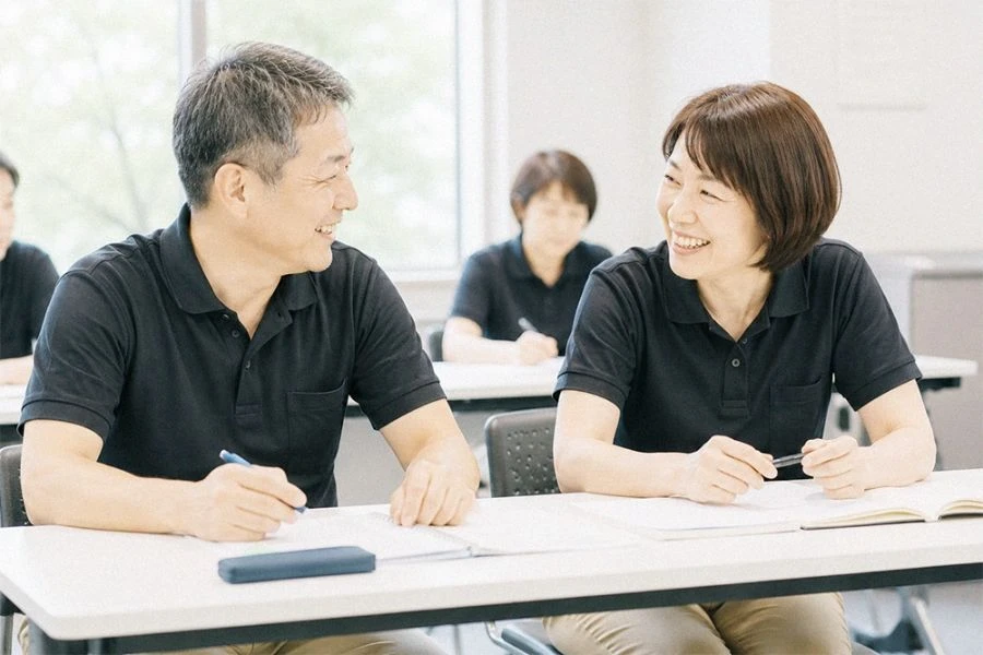 MORE ACADEMYで学ぶスタッフ